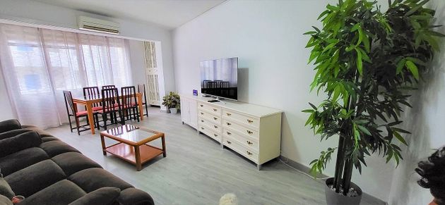 Foto 1 de Pis en venda a Maó de 4 habitacions amb terrassa i aire acondicionat