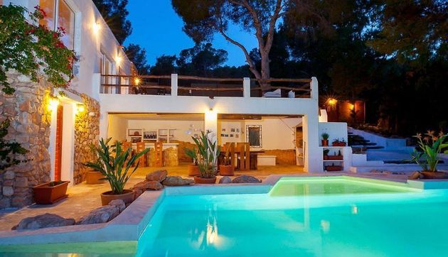 Foto 2 de Chalet en venta en calle Del Cap de 6 habitaciones con terraza y piscina