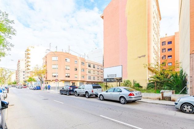 Foto 2 de Terreny en venda a avenida Gran Via Tarrega Monteblanco de 335 m²