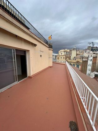 Foto 1 de Àtic en venda a La Nova Esquerra de l'Eixample de 3 habitacions amb terrassa i garatge