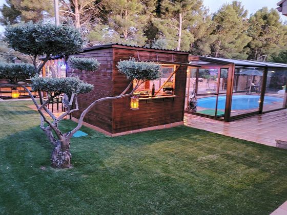 Foto 1 de Xalet en venda a Campo Real de 4 habitacions amb terrassa i piscina