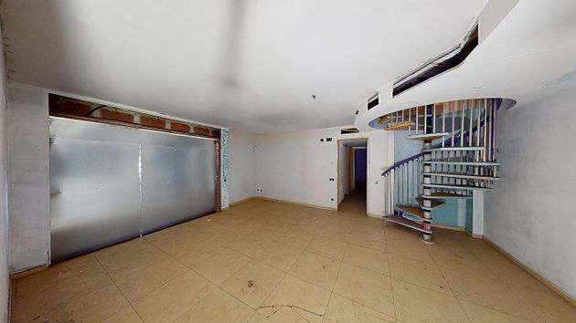Foto 2 de Dúplex en venda a Serraparera de 4 habitacions amb terrassa i garatge