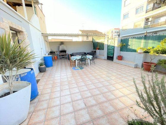 Foto 1 de Venta de chalet en Benimàmet de 3 habitaciones con terraza y piscina