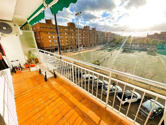 Foto 2 de Piso en venta en avenida De la Malvarosa de 2 habitaciones con terraza y balcón