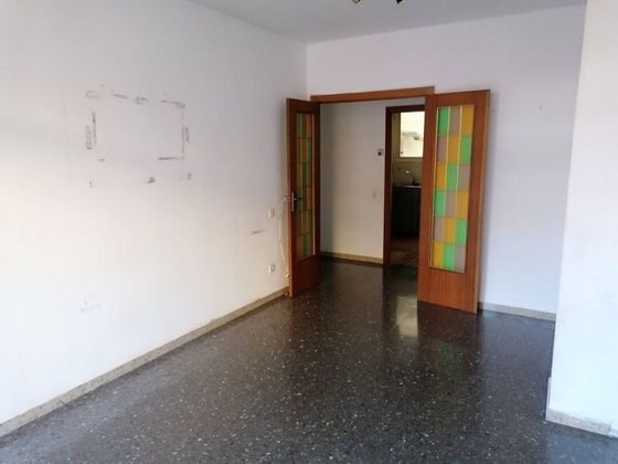 Foto 2 de Pis en venda a Sant Andreu de Palomar de 3 habitacions amb calefacció i ascensor