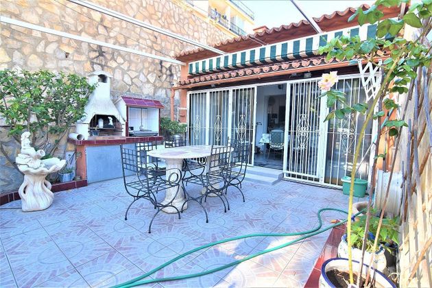 Foto 1 de Casa adossada en venda a Zona Pueblo de 3 habitacions amb terrassa i aire acondicionat
