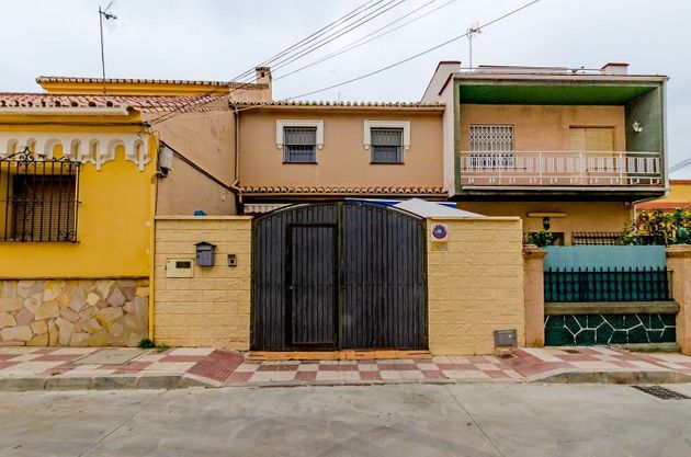Foto 1 de Casa en venda a Barrio de Ciudad Jardín de 3 habitacions amb terrassa i aire acondicionat
