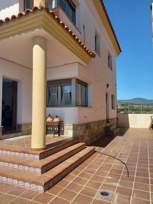 Foto 2 de Xalet en venda a carretera Del Marquesado de 5 habitacions amb terrassa i garatge