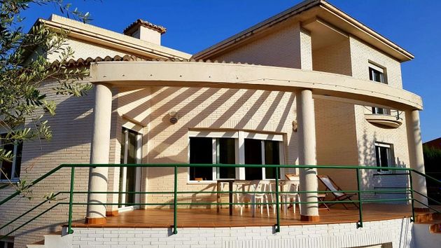 Foto 1 de Xalet en venda a Centro - Gandia de 4 habitacions amb terrassa i piscina