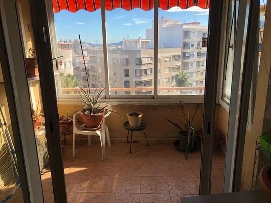 Foto 1 de Pis en venda a Centro - Gandia de 4 habitacions amb balcó i aire acondicionat