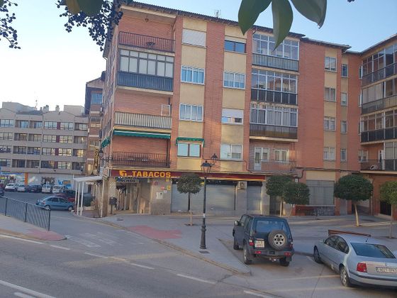 Foto 1 de Venta de piso en paseo De Los Mesones de 3 habitaciones con terraza y calefacción