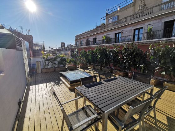 Foto 2 de Àtic en venda a calle Canuda de 2 habitacions amb terrassa i aire acondicionat