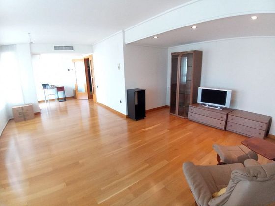 Foto 1 de Dúplex en venda a Benalúa de 3 habitacions amb terrassa i garatge
