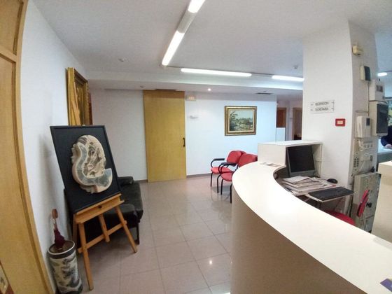 Foto 1 de Piso en venta en Casco Antiguo - Santa Cruz de 4 habitaciones con aire acondicionado y calefacción