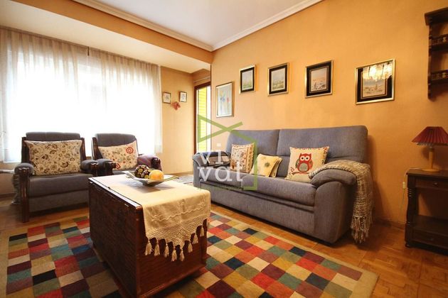 Foto 1 de Pis en venda a Montecerrao de 3 habitacions amb garatge i balcó