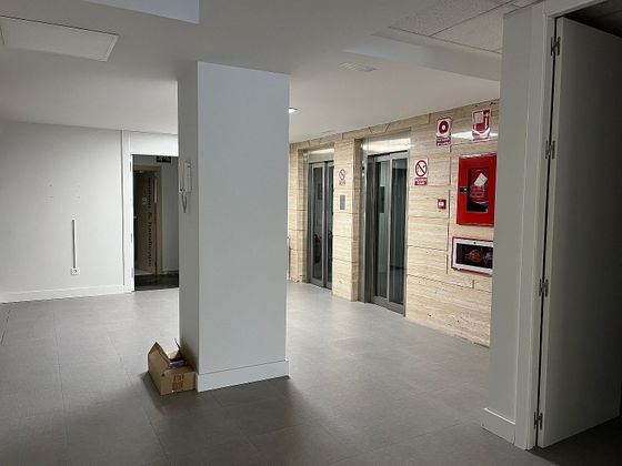 Foto 2 de Oficina en lloguer a calle De Alfonso I de 250 m²