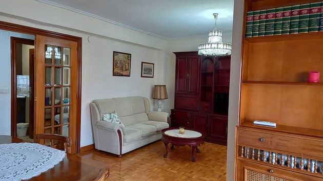 Foto 1 de Piso en alquiler en Universidad San Francisco de 3 habitaciones con muebles y aire acondicionado