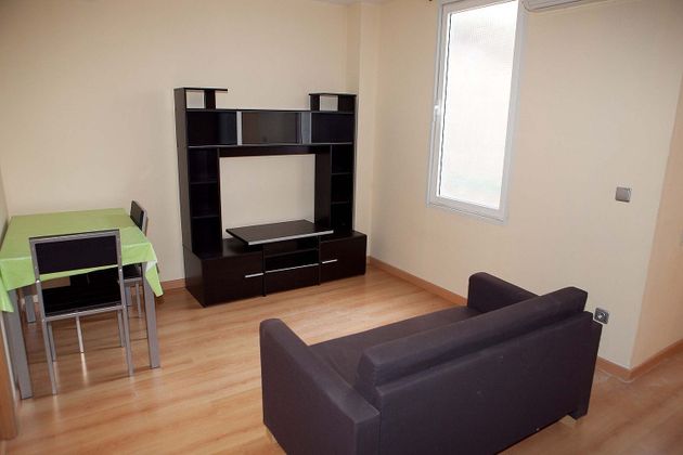 Foto 2 de Piso en alquiler en Universidad San Francisco de 1 habitación con muebles y aire acondicionado