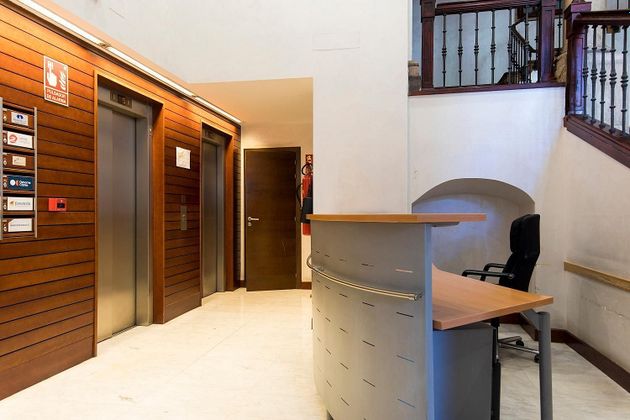 Foto 2 de Oficina en venda a calle Del Coso amb garatge i aire acondicionat