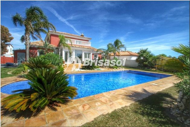 Foto 2 de Xalet en venda a Casalot de 9 habitacions amb terrassa i piscina