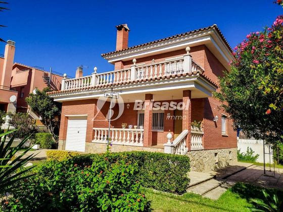 Foto 2 de Xalet en venda a Mont-Roig de 3 habitacions amb terrassa i garatge
