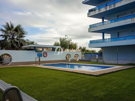 Foto 2 de Piso en venta en L' Hospitalet de l'Infant de 3 habitaciones con terraza y piscina