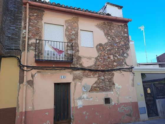Foto 1 de Casa en venta en Vall d´Uixó (la) de 4 habitaciones y 150 m²