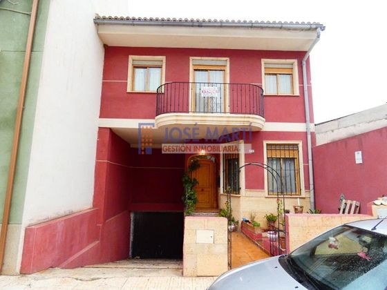 Foto 1 de Casa en venta en Rafelguaraf de 4 habitaciones con terraza y garaje