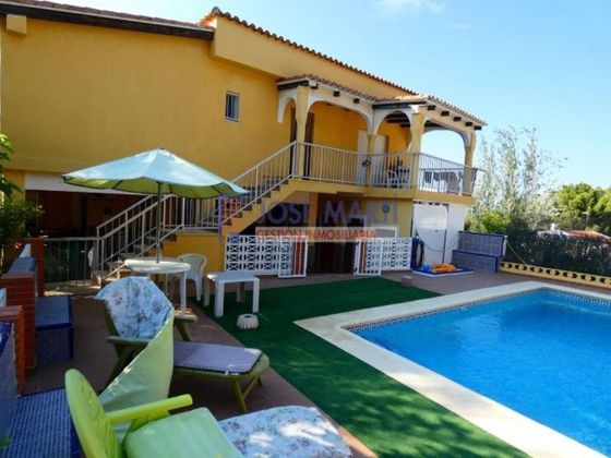 Foto 2 de Xalet en venda a urbanización San Bernat de 7 habitacions amb terrassa i piscina