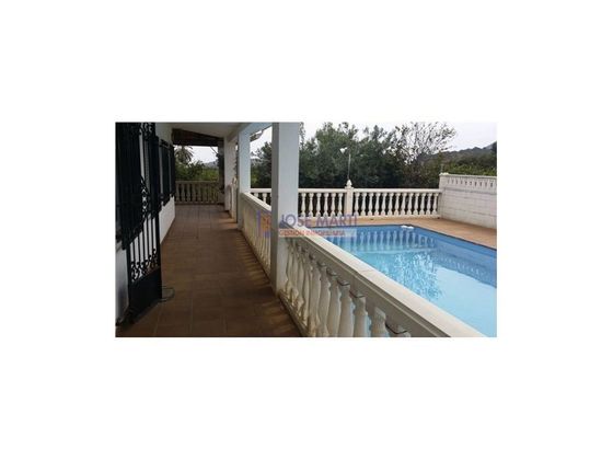 Foto 1 de Casa en venta en Ayuntamiento - Centro de 4 habitaciones con terraza y piscina