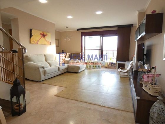 Foto 2 de Àtic en venda a avenida Camil Dolz de 4 habitacions amb terrassa i mobles