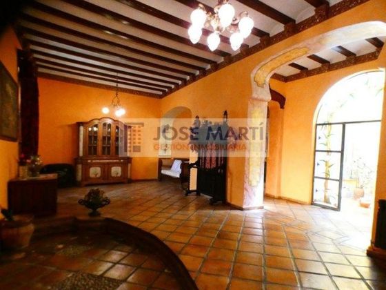 Foto 2 de Casa adossada en venda a calle Foyeta de 6 habitacions amb terrassa i garatge