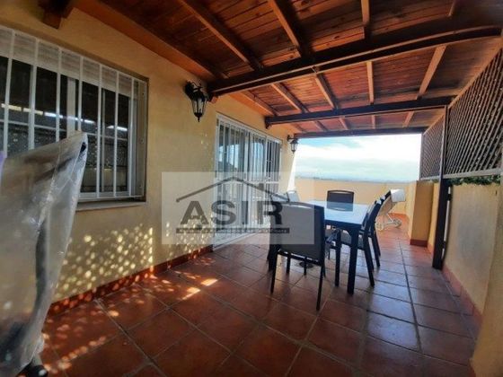 Foto 2 de Ático en venta en calle Salvador Perles de 3 habitaciones con terraza y aire acondicionado