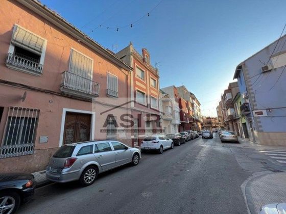 Foto 1 de Casa adossada en venda a calle Josep Pau Margantoni de 5 habitacions amb terrassa i piscina