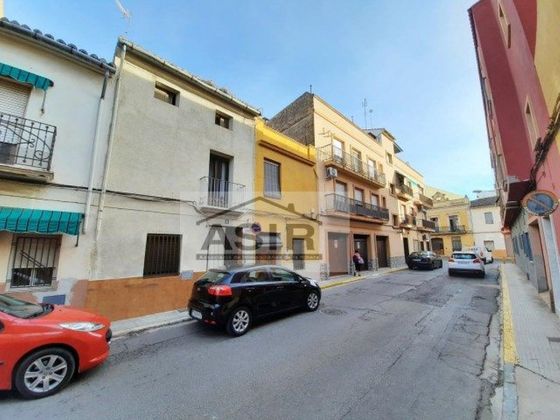 Foto 1 de Casa adossada en venda a calle Murillo de 6 habitacions amb terrassa i balcó