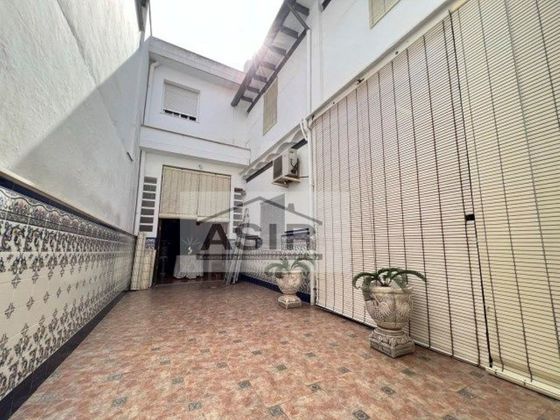 Foto 2 de Casa adossada en venda a calle Matjor San Agusti de 4 habitacions amb terrassa i aire acondicionat