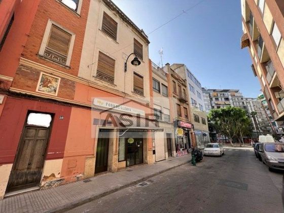 Foto 1 de Casa adossada en venda a plaza Musical de 7 habitacions amb terrassa i garatge