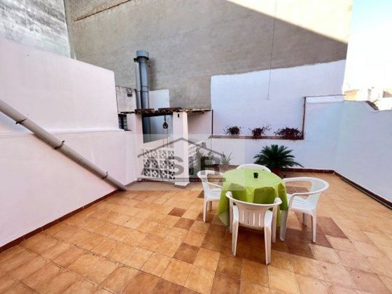 Foto 2 de Casa adosada en venta en calle Bailen de 4 habitaciones con terraza y garaje