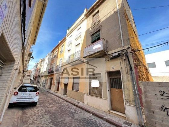 Foto 2 de Casa adossada en venda a calle Purisima de 3 habitacions amb terrassa
