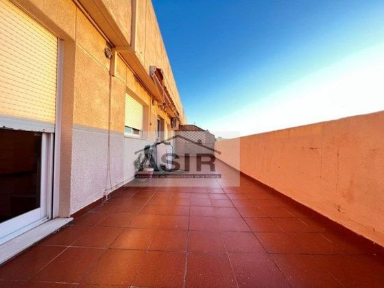 Foto 1 de Àtic en venda a avenida Hispanitat de 3 habitacions amb terrassa i garatge