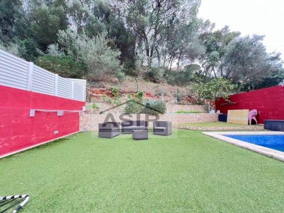 Foto 2 de Casa en venta en calle Comarques Valencianes de 4 habitaciones con terraza y piscina
