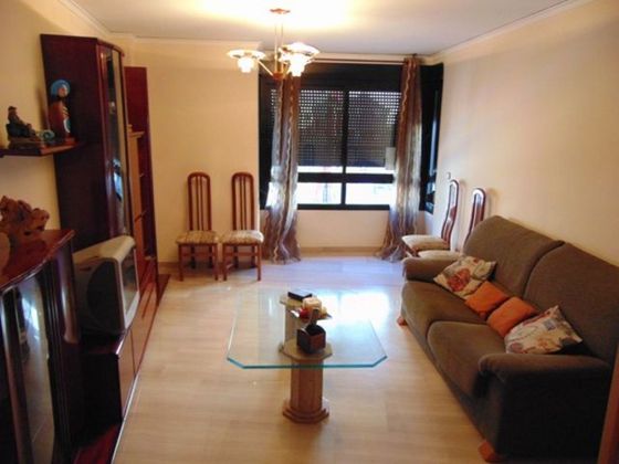 Foto 2 de Pis en venda a Ayuntamiento - Centro de 3 habitacions amb mobles i aire acondicionat