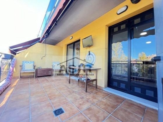 Foto 2 de Piso en venta en calle Naranjo de 3 habitaciones con terraza y piscina