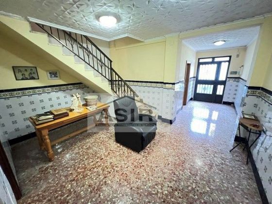Foto 2 de Casa adossada en venda a calle Camil Dolz de 5 habitacions amb terrassa i balcó