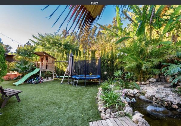 Foto 2 de Casa adossada en venda a Guadalmina de 4 habitacions amb terrassa i piscina