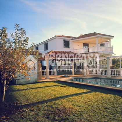 Foto 1 de Casa rural en venda a Linares de 3 habitacions amb terrassa i piscina