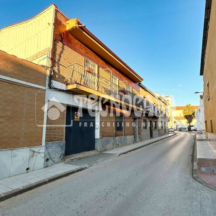 Foto 1 de Casa en venta en Linares de 5 habitaciones con terraza y balcón