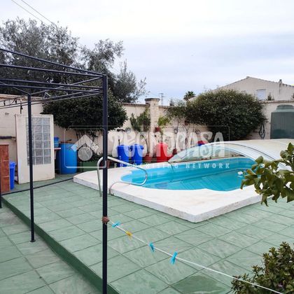 Foto 1 de Casa rural en venta en Linares de 4 habitaciones con terraza y piscina