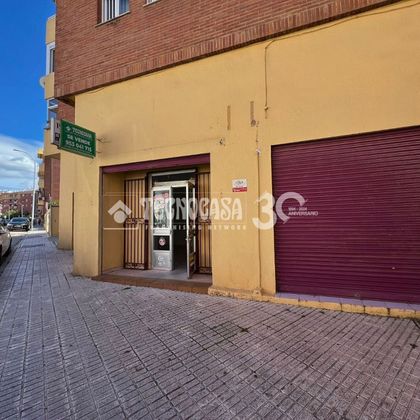 Foto 1 de Local en venta en Linares de 80 m²