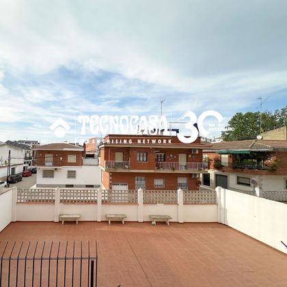 Foto 1 de Pis en venda a Linares de 4 habitacions amb terrassa i balcó
